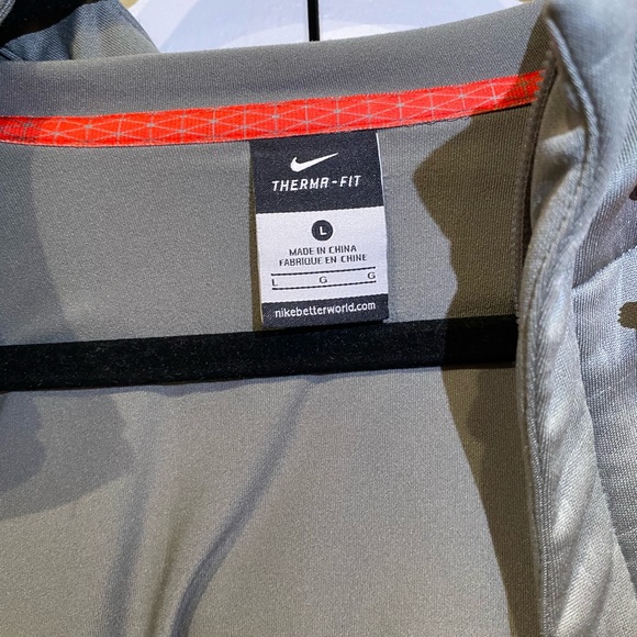 Nike Lebron Therma-Fit Sweater Zip Hoodie in Grey - Picture 4 of 16